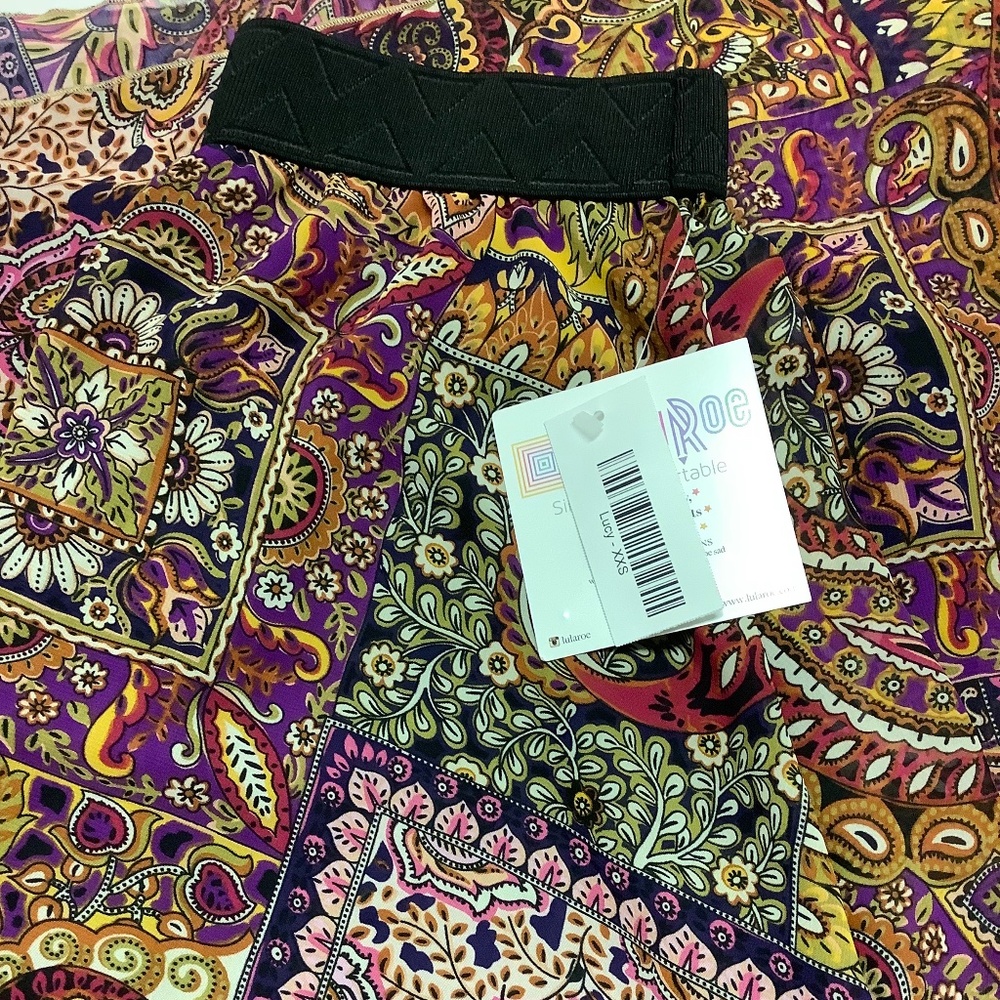 New with tags xxs Lularoe Lucy skirt